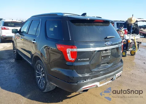 2016 Ford Explorer Platinum z USA, uszkodzony, nr VIN 1FM5K8HT5GGD03169